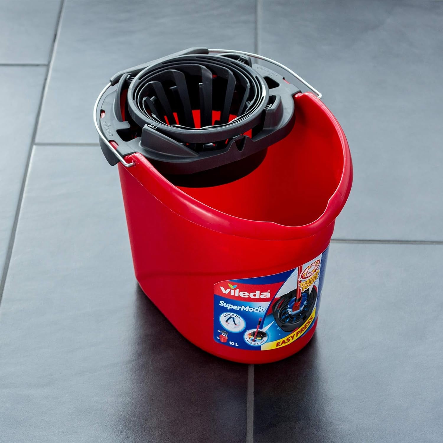 Vileda SuperMocio Microfibre and Cotton Mop and Bucket Set, Mop for Cleaning Floors, Set of 1x Mop and 1x Bucket, Red/Black, 28.3cm (W) x40cm (D) x28.5cm (H)