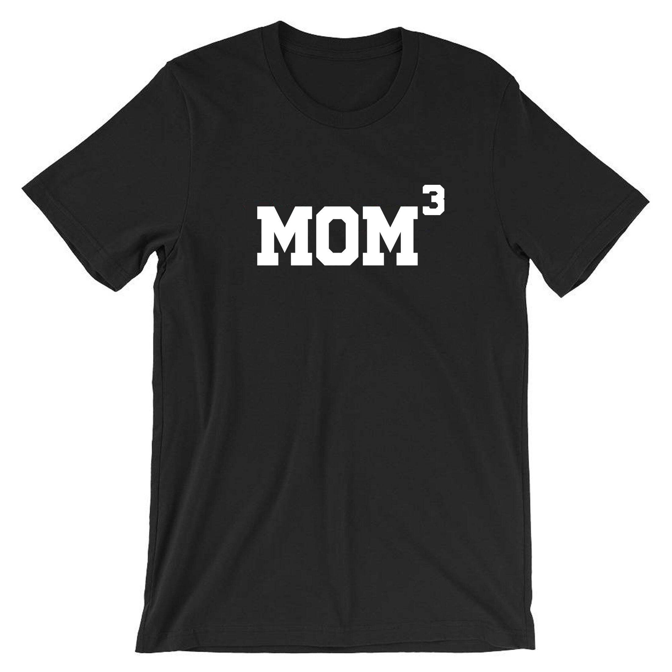 MOM3 Tshirt T-shirt T shirt Tee Shirt Funny Gift for Mother of 3 Children Birthday Mum Mama Mummy Mommy Xmas