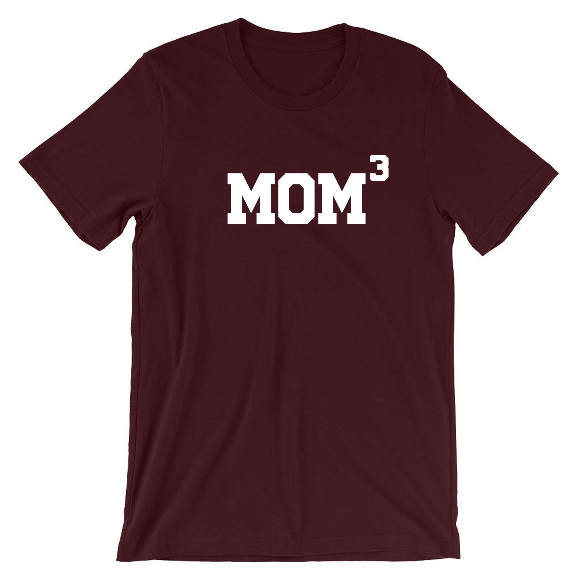 MOM3 Tshirt T-shirt T shirt Tee Shirt Funny Gift for Mother of 3 Children Birthday Mum Mama Mummy Mommy Xmas