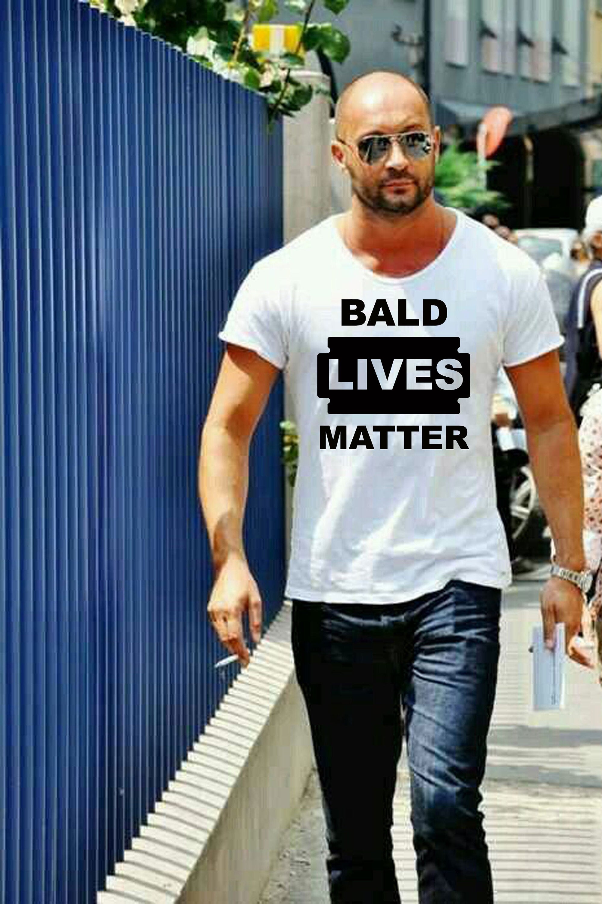 Bald lives Matter Funny Men Tshirt T shirt T-shirt Tee Shirt Gift for Father Uncle Bald Friend Joke Birthday Present Xmas parody