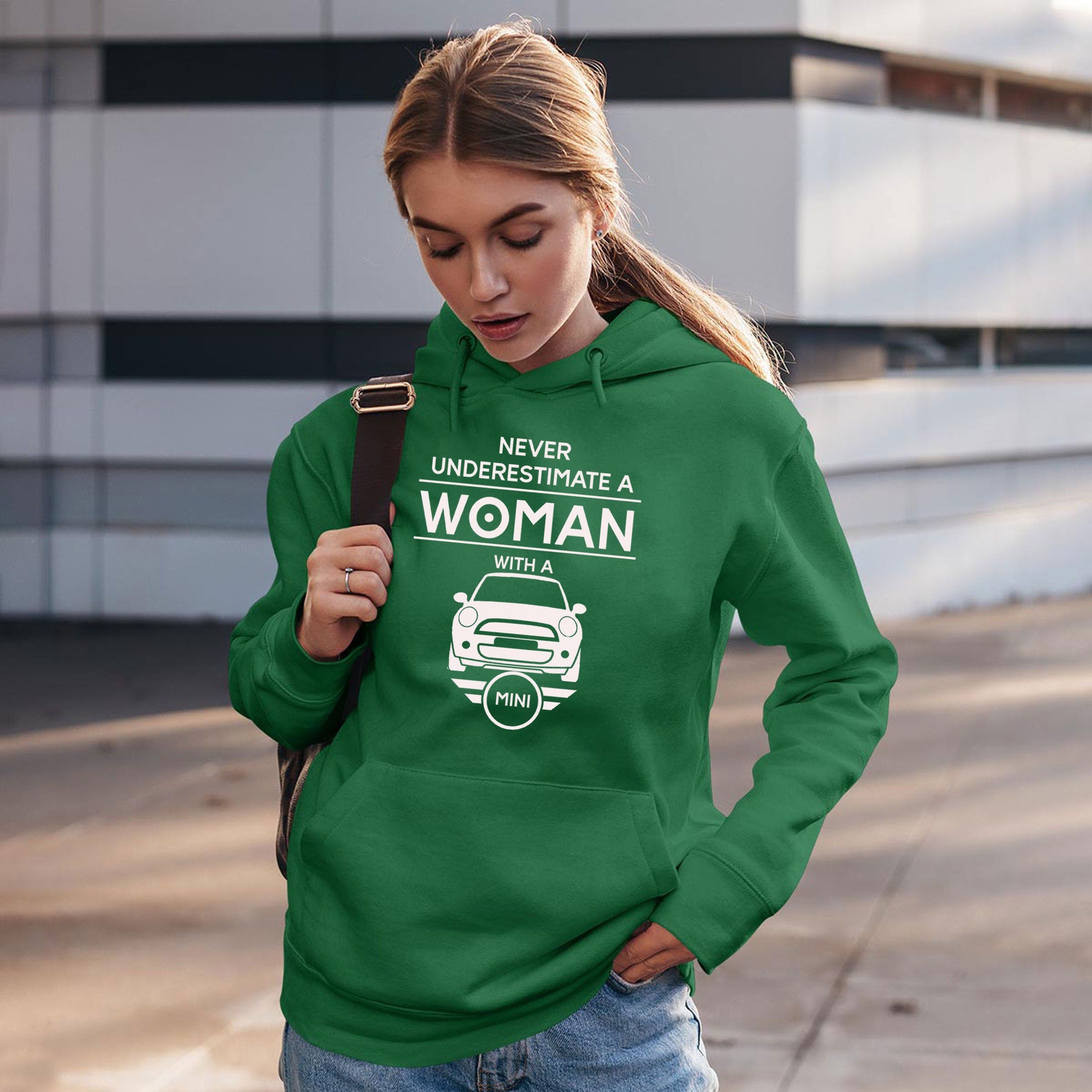 Mini Cooper Woman Hoodie Hoody Hood Hooded Funny never underestimate - her / Ladies Car Gift Joke Birthday Christmas Gift Present